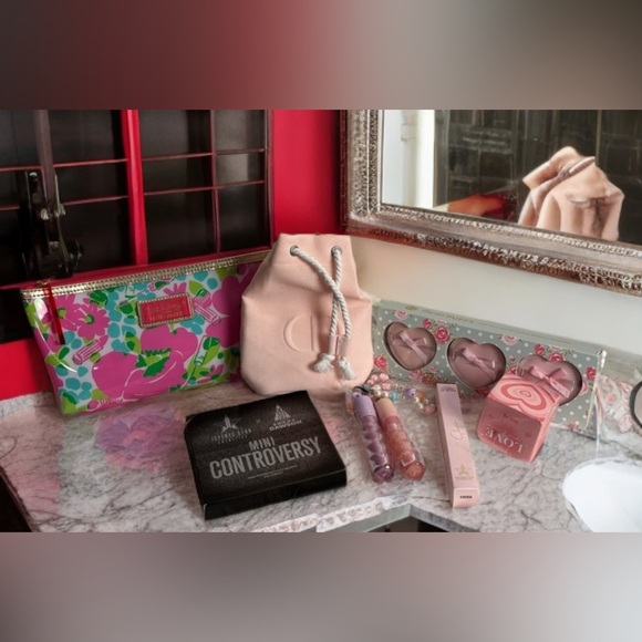 Dior Pink Mini Bag , Lily Pulitzer Cosmetic Bag, Makeup Set - Picture 1 of 7